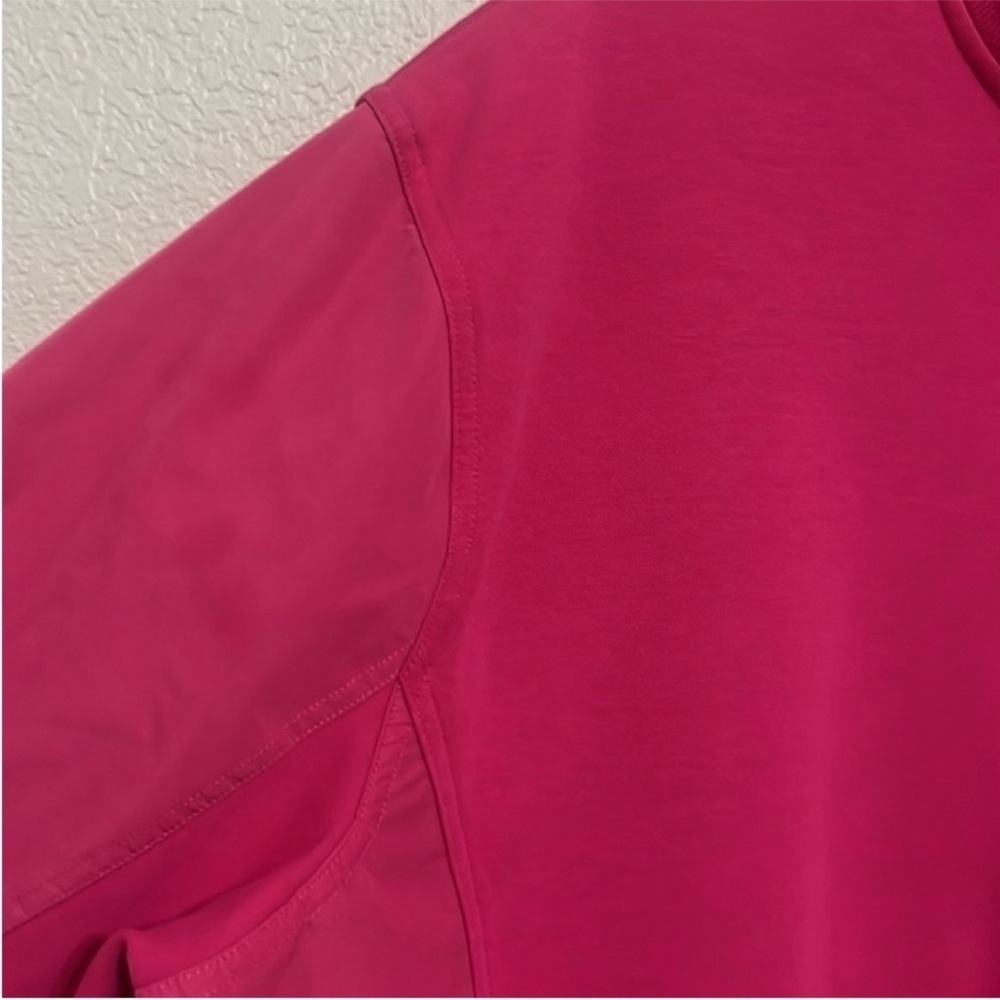 Athleta Triumph Hybrid Half Zip
Sweatshirt in Pink - Picture 10 of 10